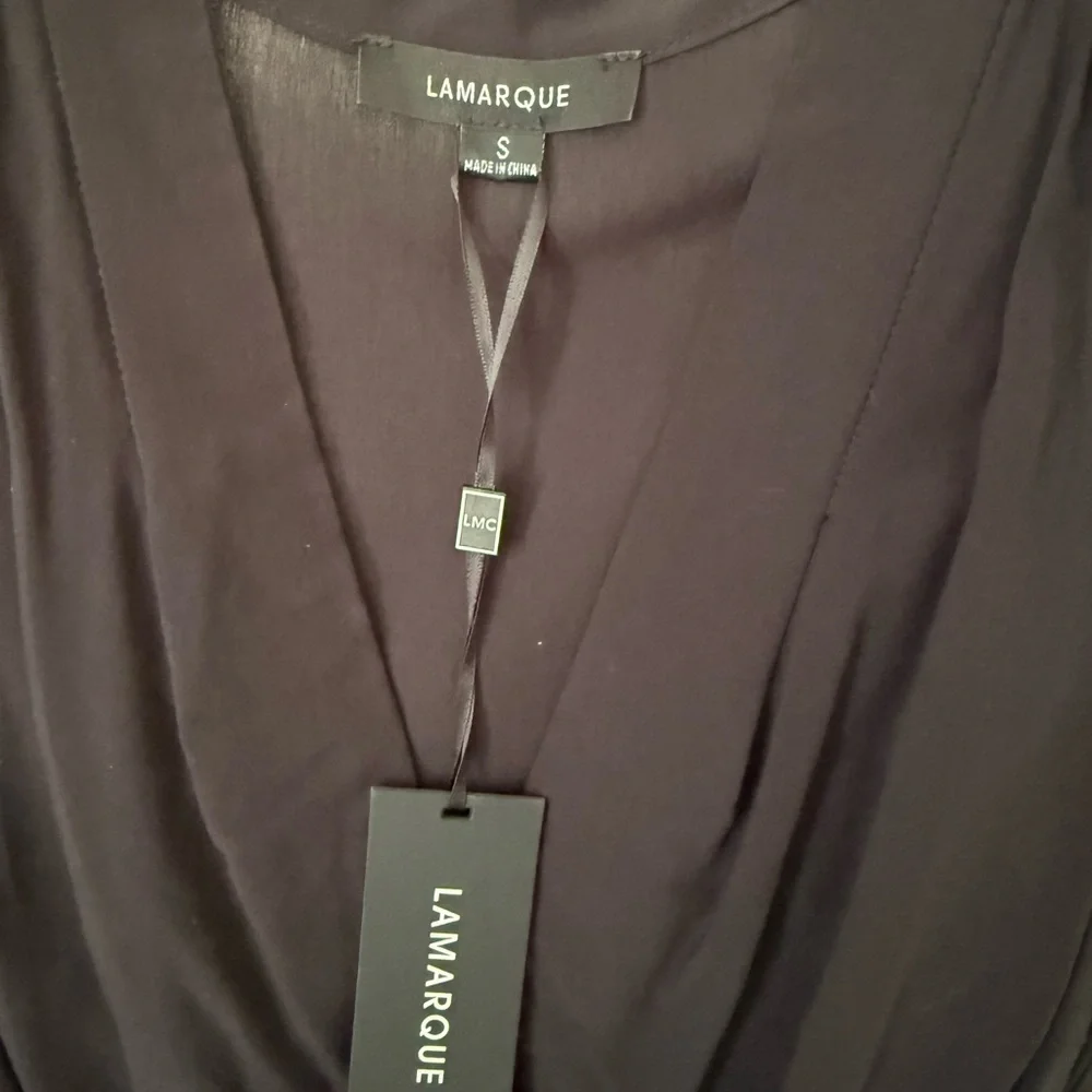 Lamarque Bodysuit Wrap Top Black Cap Sleeve Small NWT - Picture 5 of 8